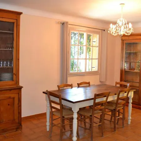 La Pierre Plantee A 4 Km De La Mer Holiday home *